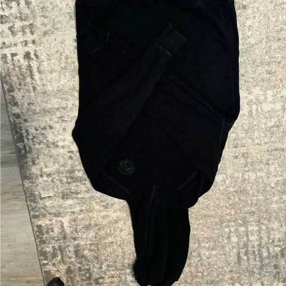 Gymshark Black Hoodie - Picture 2 of 4